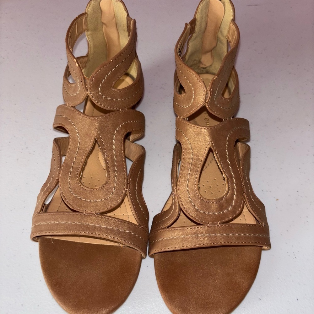 Comfortview Tan Sandals with Intricate Cut-Outs and Zipper